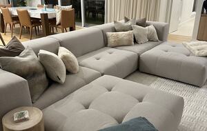 Contemporary Burleigh Heads Home Designed for Coastal Living - Gold Coast, Australia