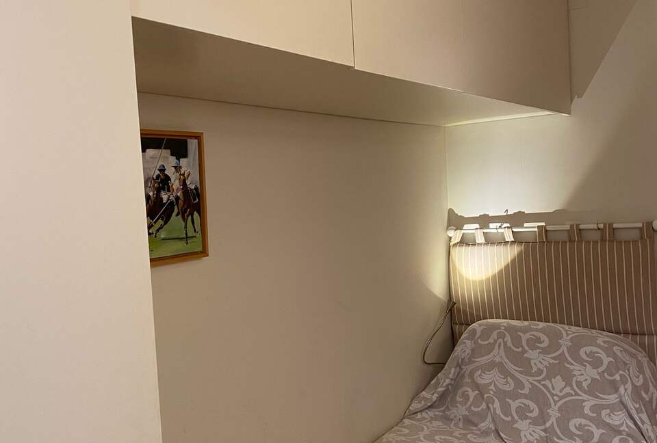 An Elegant Barcelona Residence with Private Terrace - Barcelona, Spain