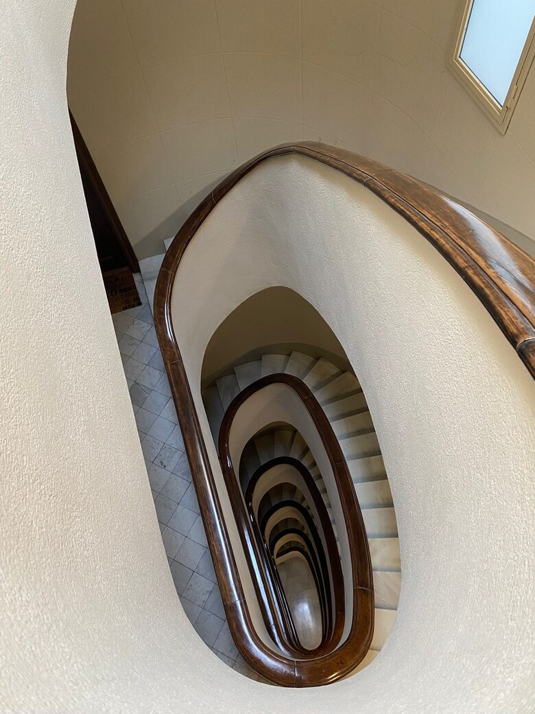 An Elegant Barcelona Residence with Private Terrace - Barcelona, Spain