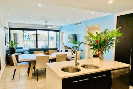 Swim-Out Lagoon Living at Sea Temple Resort & Spa Port Douglas - Port Douglas, Australia