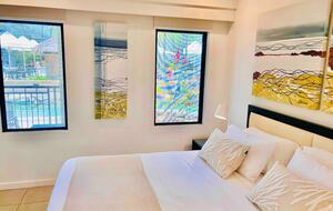 Swim-Out Lagoon Living at Sea Temple Resort & Spa Port Douglas - Port Douglas, Australia