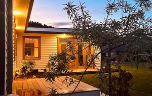 Secluded Mountain View Villa Near Wānaka - Wānaka, New Zealand