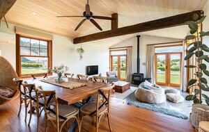 Secluded Mountain View Villa Near Wānaka - Wānaka, New Zealand