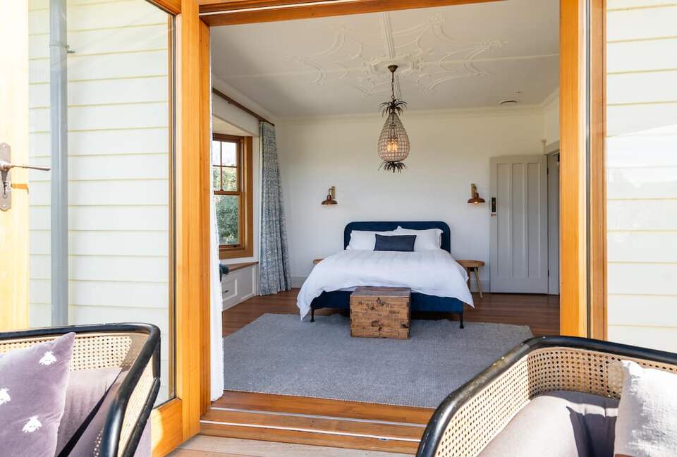 Secluded Mountain View Villa Near Wānaka - Wānaka, New Zealand