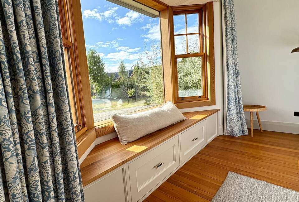 Secluded Mountain View Villa Near Wānaka - Wānaka, New Zealand