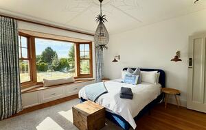 Secluded Mountain View Villa Near Wānaka - Wānaka, New Zealand