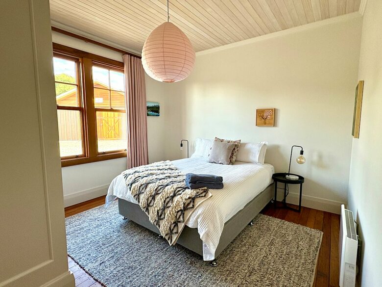 Secluded Mountain View Villa Near Wānaka - Wānaka, New Zealand