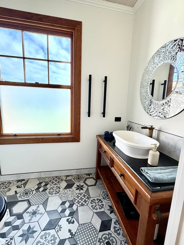 Secluded Mountain View Villa Near Wānaka - Wānaka, New Zealand