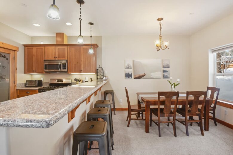 Tahoe Vista Home Near Beach & Skiing - tahoe vista, California