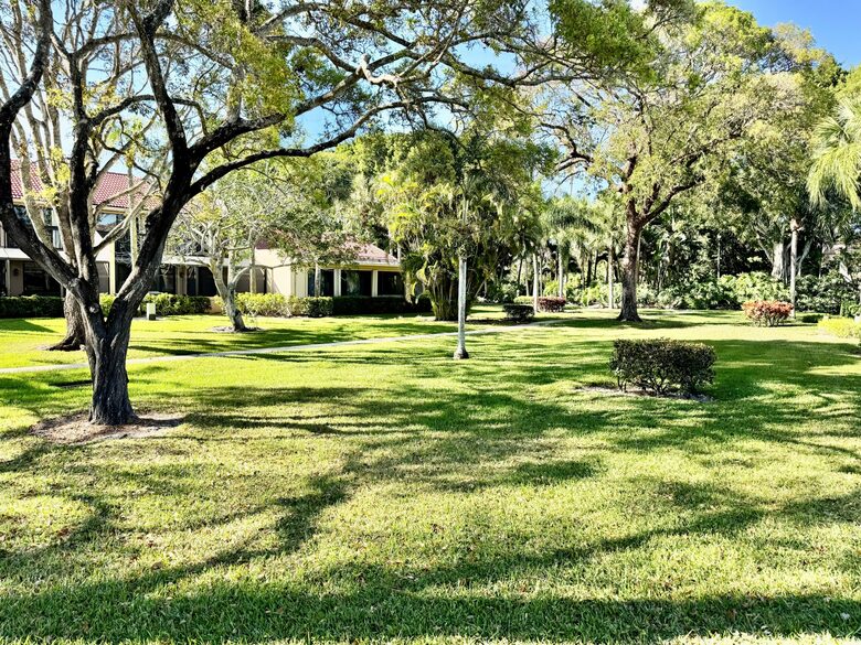 Windermere Townhouse at PGA National - Palm Beach Gardens, Florida