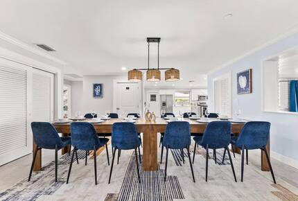 Waterfront Retreat with Pool, Pickleball & Sauna - West Palm Beach, Florida