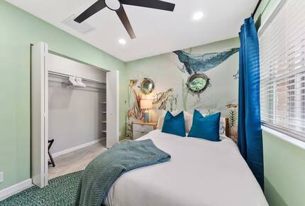 Waterfront Retreat with Pool, Pickleball & Sauna - West Palm Beach, Florida