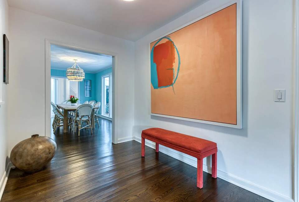 Refined Palm Beach Family Sanctuary - Palm Beach, Florida