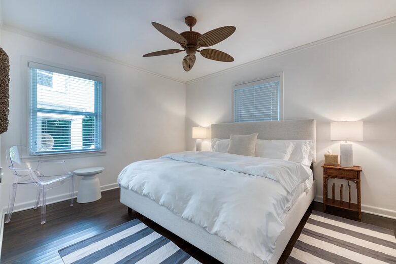 Refined Palm Beach Family Sanctuary - Palm Beach, Florida