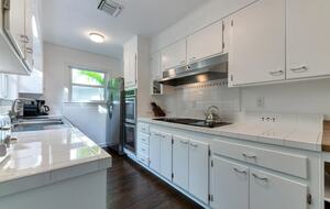 Refined Palm Beach Family Sanctuary - Palm Beach, Florida