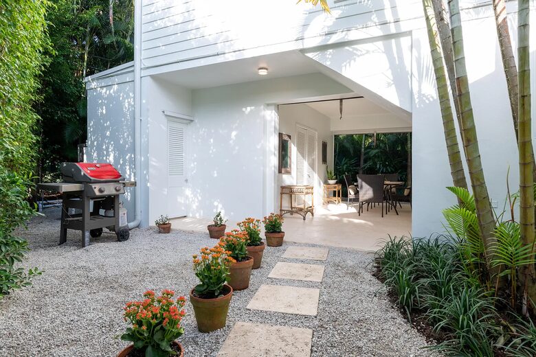 Refined Palm Beach Family Sanctuary - Palm Beach, Florida