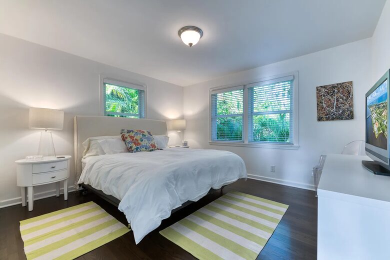 Refined Palm Beach Family Sanctuary - Palm Beach, Florida