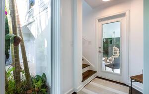 Refined Palm Beach Family Sanctuary - Palm Beach, Florida