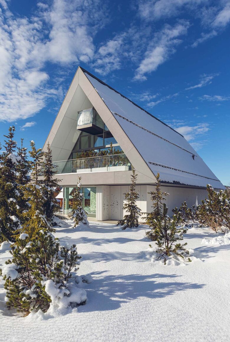 Award-Winning Alpine Sanctuary in Kościelisko - Kościelisko, Poland