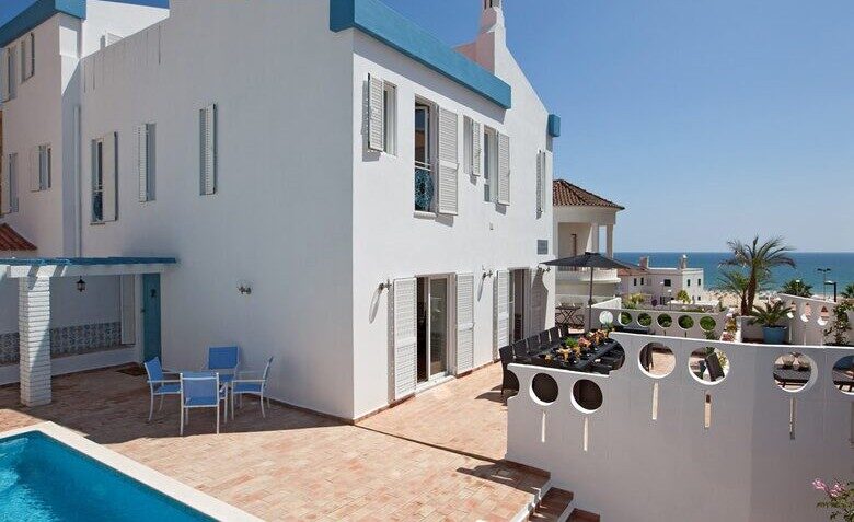 1930s Oceanview Villa Steps from Praia da Rocha - Praia da Rocha, Portugal