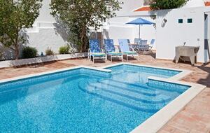 1930s Oceanview Villa Steps from Praia da Rocha - Praia da Rocha, Portugal