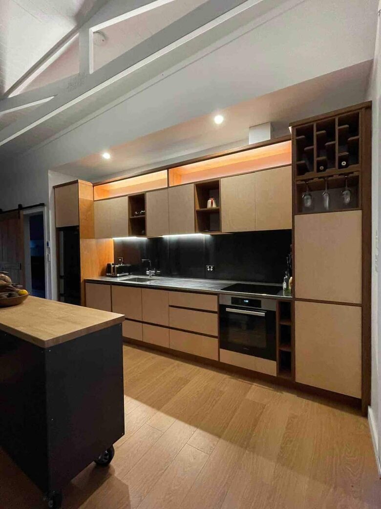 Architectural Coastal Retreat Above the Bay of Plenty - Matatā, New Zealand