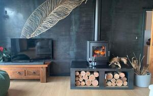 Architectural Coastal Retreat Above the Bay of Plenty - Matatā, New Zealand