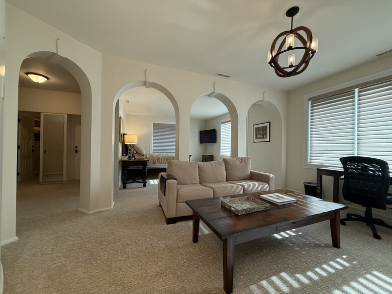 master bedroom sitting area