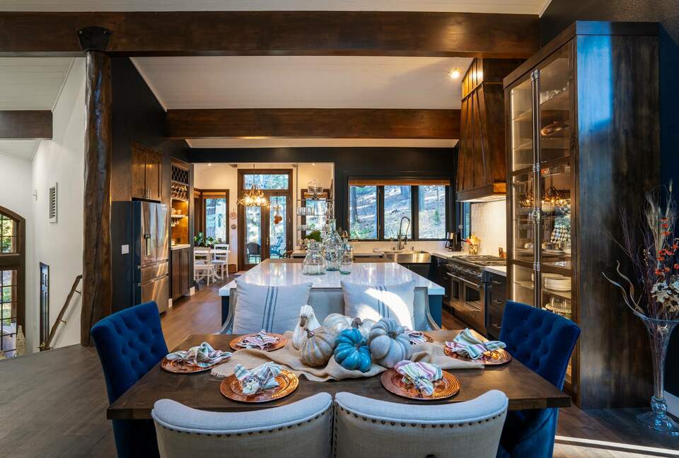 Spacious Northstar Ski & Village Escape - Truckee, California