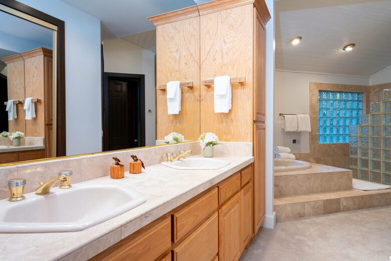 Spacious Northstar Ski & Village Escape - Truckee, California