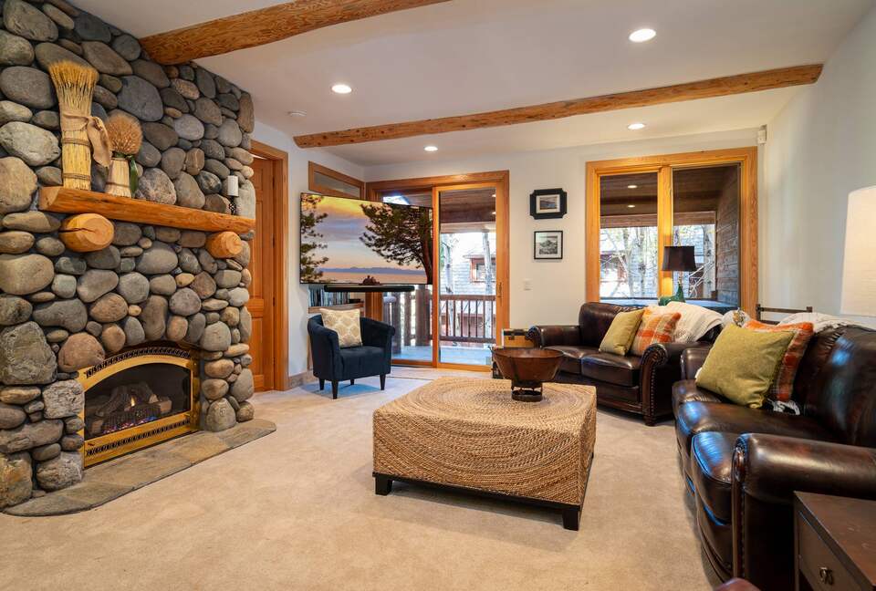 Spacious Northstar Ski & Village Escape - Truckee, California