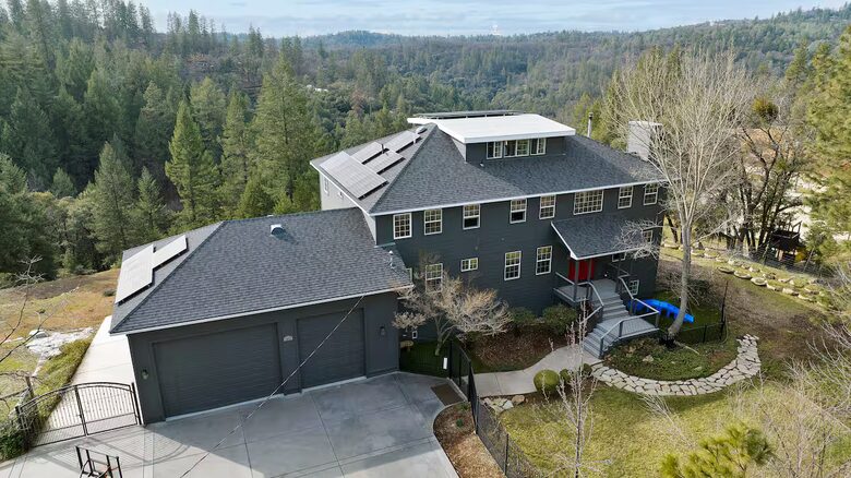Sierra Foothills Sunset Estate - Colfax, California