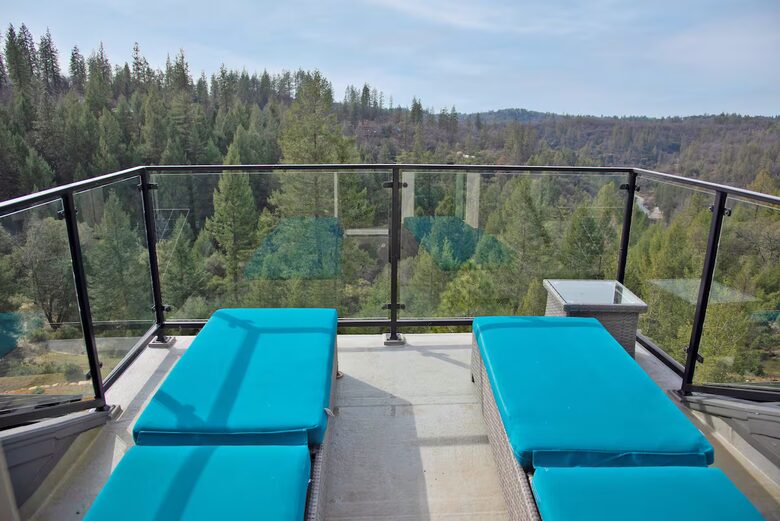 Sierra Foothills Sunset Estate - Colfax, California