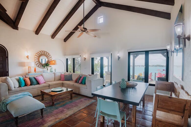 Spanish-Style Harbourfront Escape in Abaco - Marsh Harbour, Bahamas