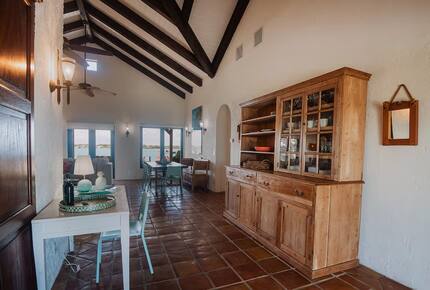 Spanish-Style Harbourfront Escape in Abaco - Marsh Harbour, Bahamas