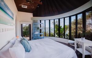 Spanish-Style Harbourfront Escape in Abaco - Marsh Harbour, Bahamas