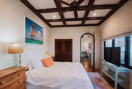 Spanish-Style Harbourfront Escape in Abaco - Marsh Harbour, Bahamas