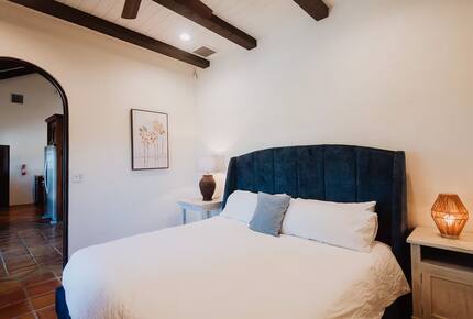 Spanish-Style Harbourfront Escape in Abaco - Marsh Harbour, Bahamas