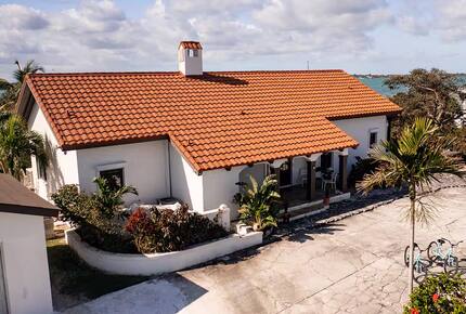 Spanish-Style Harbourfront Escape in Abaco - Marsh Harbour, Bahamas