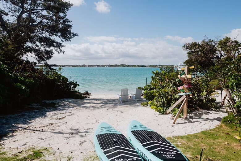 Spanish-Style Harbourfront Escape in Abaco - Marsh Harbour, Bahamas