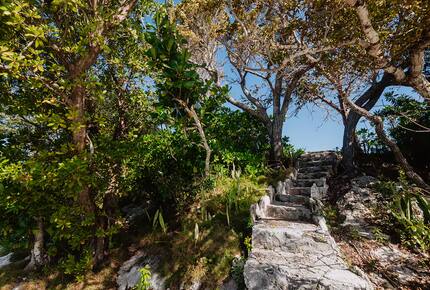Spanish-Style Harbourfront Escape in Abaco - Marsh Harbour, Bahamas