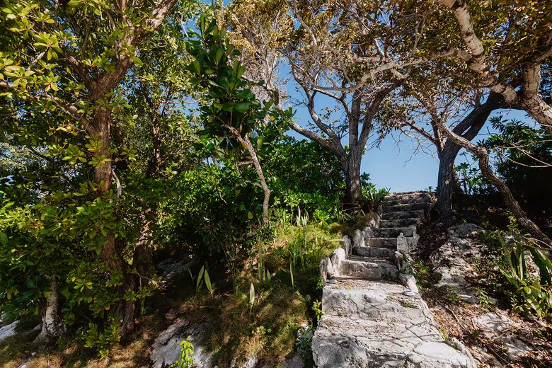 Spanish-Style Harbourfront Escape in Abaco - Marsh Harbour, Bahamas