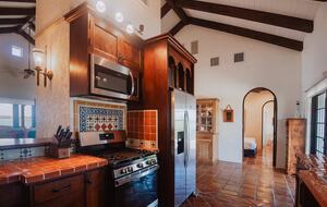 Spanish-Style Harbourfront Escape in Abaco - Marsh Harbour, Bahamas