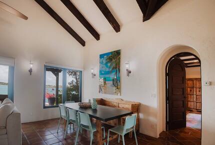 Spanish-Style Harbourfront Escape in Abaco - Marsh Harbour, Bahamas