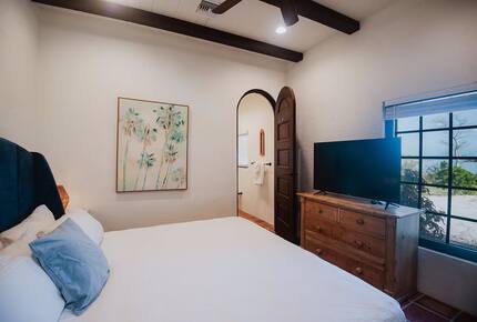 Spanish-Style Harbourfront Escape in Abaco - Marsh Harbour, Bahamas