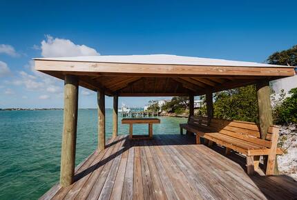 Spanish-Style Harbourfront Escape in Abaco - Marsh Harbour, Bahamas