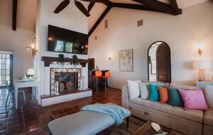 Spanish-Style Harbourfront Escape in Abaco - Marsh Harbour, Bahamas