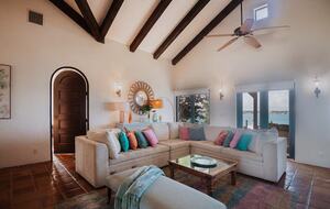Spanish-Style Harbourfront Escape in Abaco - Marsh Harbour, Bahamas