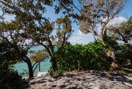 Spanish-Style Harbourfront Escape in Abaco - Marsh Harbour, Bahamas