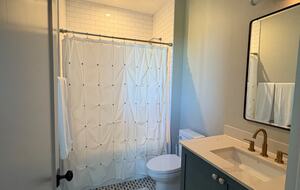 Island Living Near Whitney Beach - Longboat Key, Florida